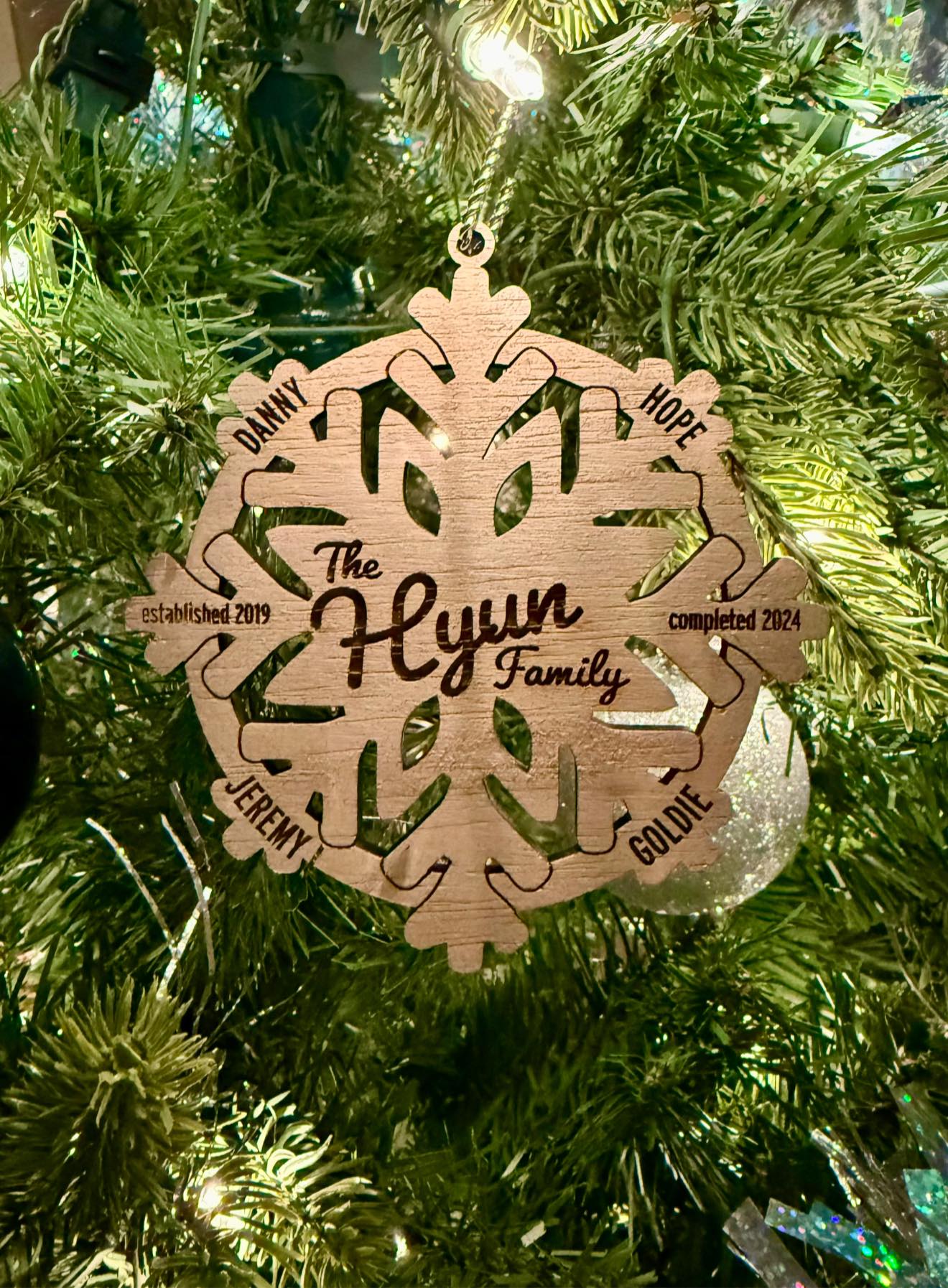 family custom christmas ornament